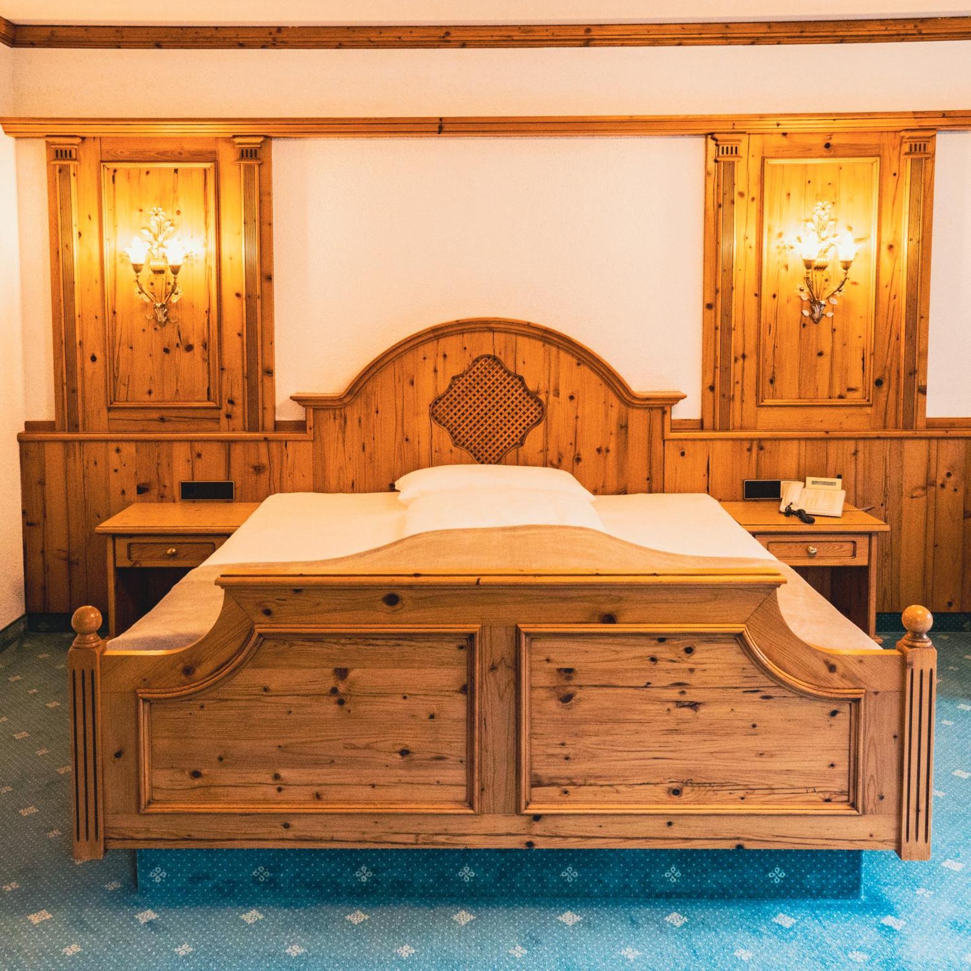 Hotel-Restaurant Kreuzberghof Tagungs- Und Veranstaltungshotel Tiefenbach  Bagian luar foto