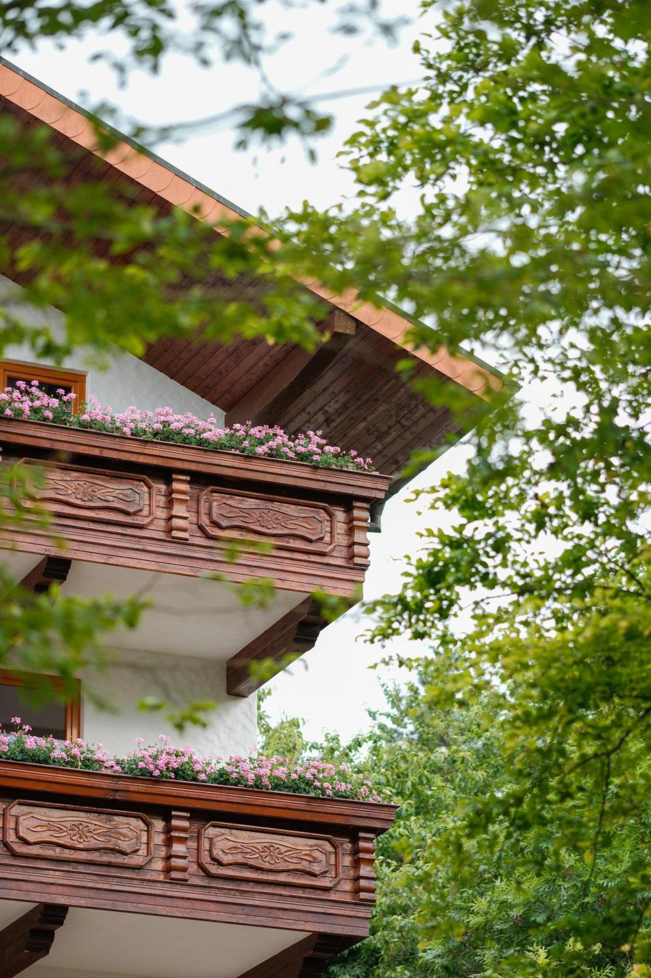Hotel-Restaurant Kreuzberghof Tagungs- Und Veranstaltungshotel Tiefenbach  Bagian luar foto